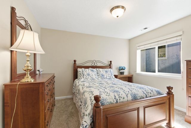 807 S Mayhew Ln, Spokane Valley, WA 99216