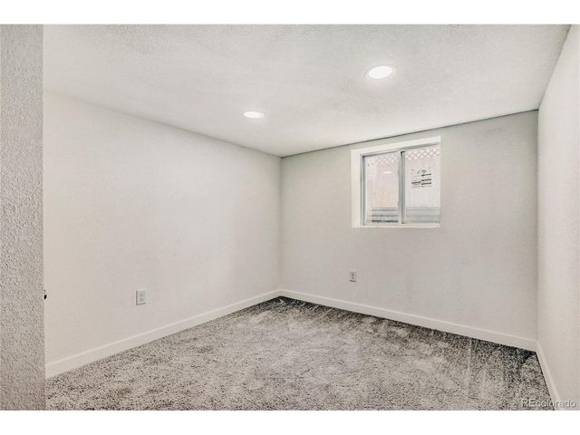 2735 W 56th Ave, Denver, CO 80221