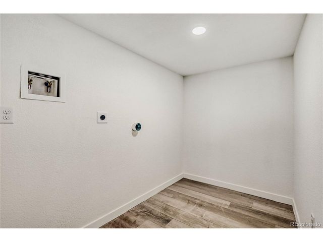 2735 W 56th Ave, Denver, CO 80221