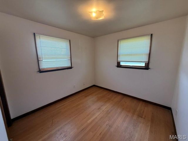 9732 Gloucester Drive, St Louis, MO 63137