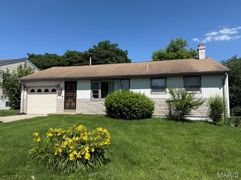 9732 Gloucester Drive, St Louis, MO 63137