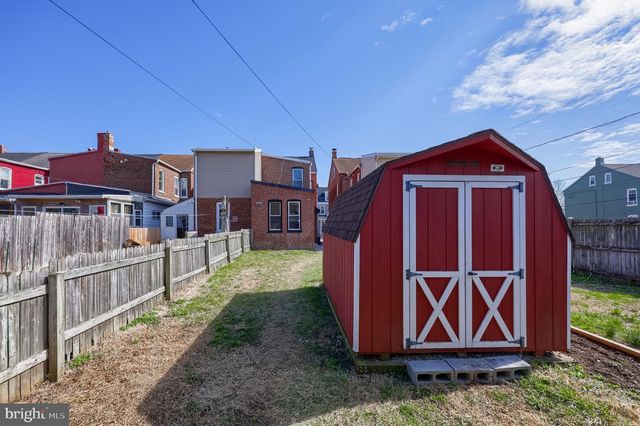 905 SPRUCE ST, Columbia, PA 17512