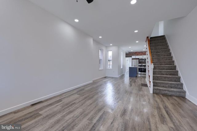 905 SPRUCE ST, Columbia, PA 17512