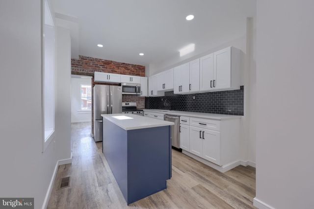 905 SPRUCE ST, Columbia, PA 17512