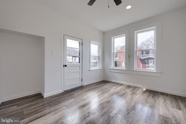 905 SPRUCE ST, Columbia, PA 17512