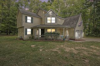 17070 Cherokee Trail, Three Rivers, MI 49093