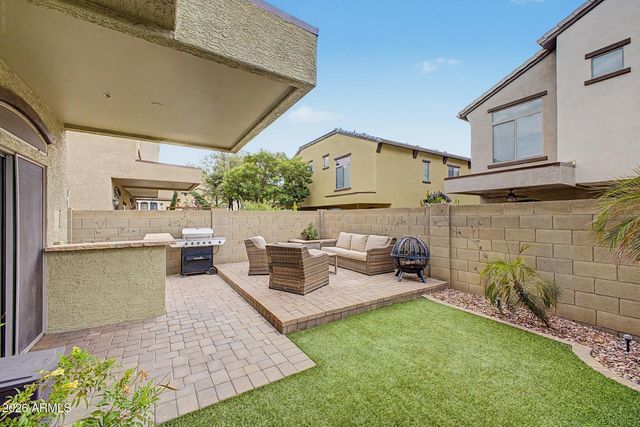 2725 E MINE CREEK Road 1028, Phoenix, AZ 85024