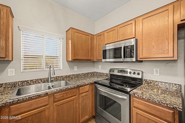2725 E MINE CREEK Road 1028, Phoenix, AZ 85024