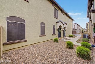 2725 E MINE CREEK Road 1028, Phoenix, AZ 85024
