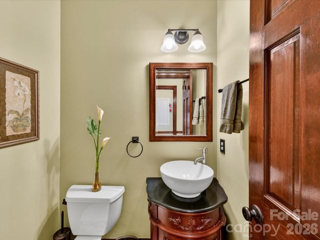 8715 Cahill Lane, Charlotte, NC 28277