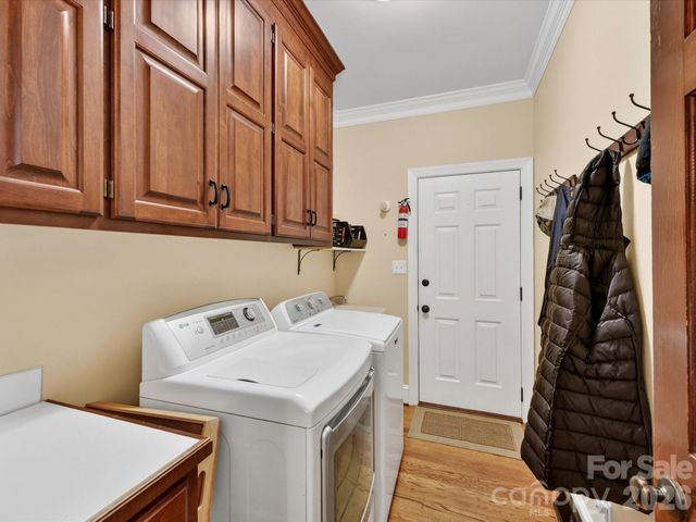 8715 Cahill Lane, Charlotte, NC 28277