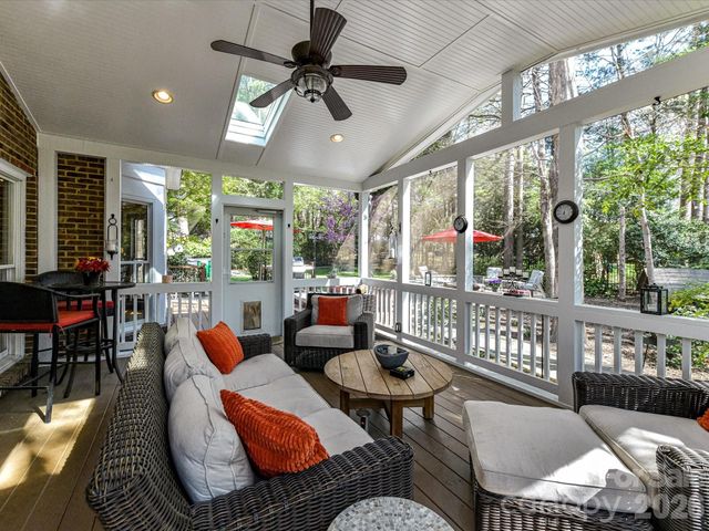 8715 Cahill Lane, Charlotte, NC 28277