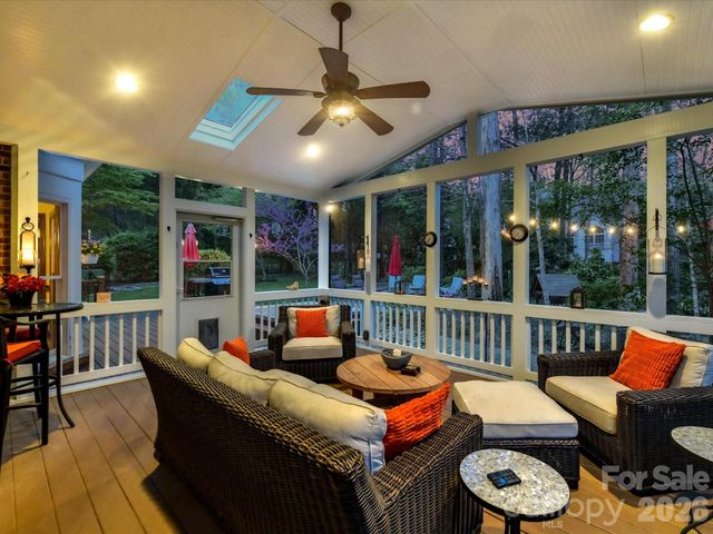 8715 Cahill Lane, Charlotte, NC 28277