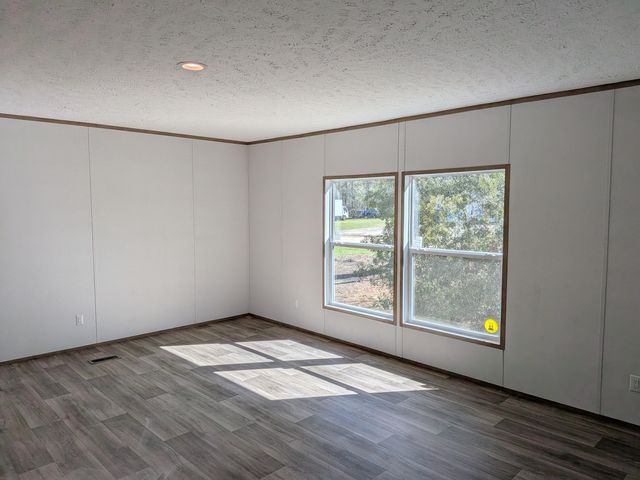 1284 Pocahontas Circle, Manning, SC 29102