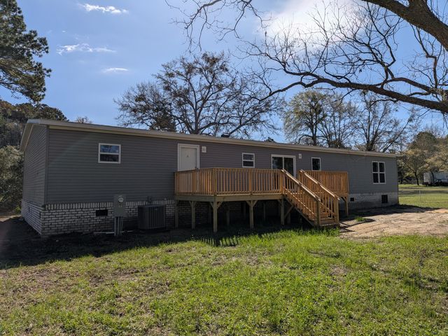 1284 Pocahontas Circle, Manning, SC 29102