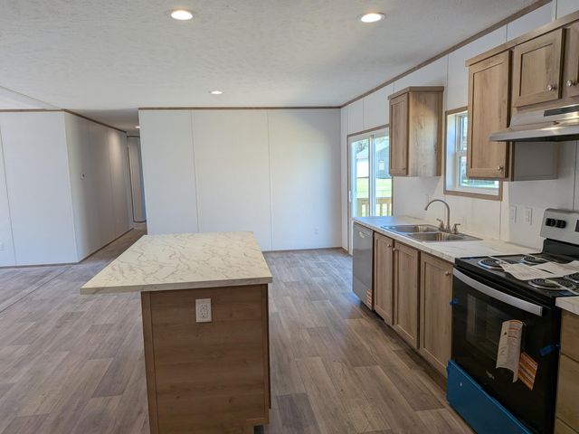 1284 Pocahontas Circle, Manning, SC 29102