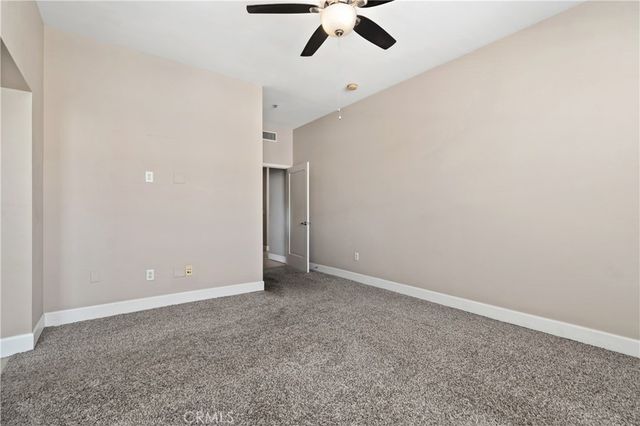 300 E 4th Street 304, Long Beach, CA 90802