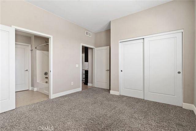 300 E 4th Street 304, Long Beach, CA 90802