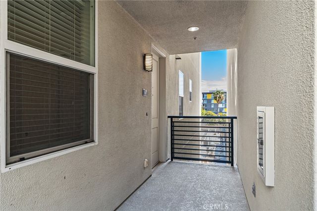 300 E 4th Street 304, Long Beach, CA 90802
