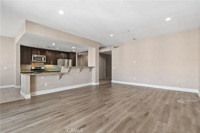 300 E 4th Street 304, Long Beach, CA 90802