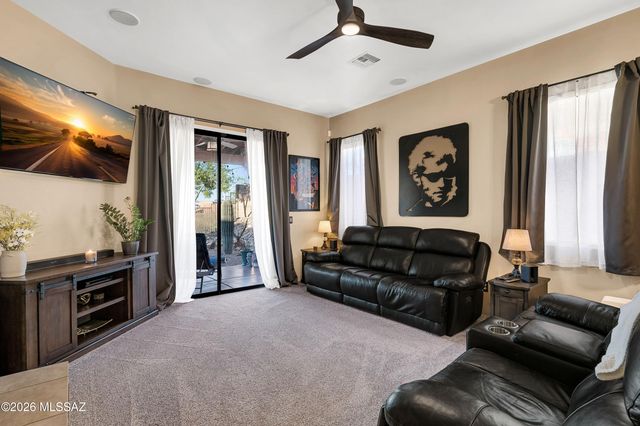 253 E Forrest Feezor Street, Vail, AZ 85641