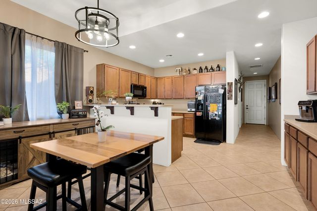 253 E Forrest Feezor Street, Vail, AZ 85641