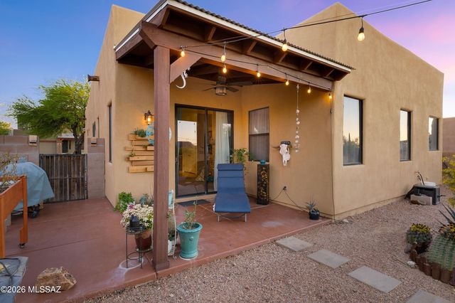 253 E Forrest Feezor Street, Vail, AZ 85641