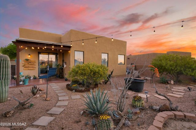 253 E Forrest Feezor Street, Vail, AZ 85641