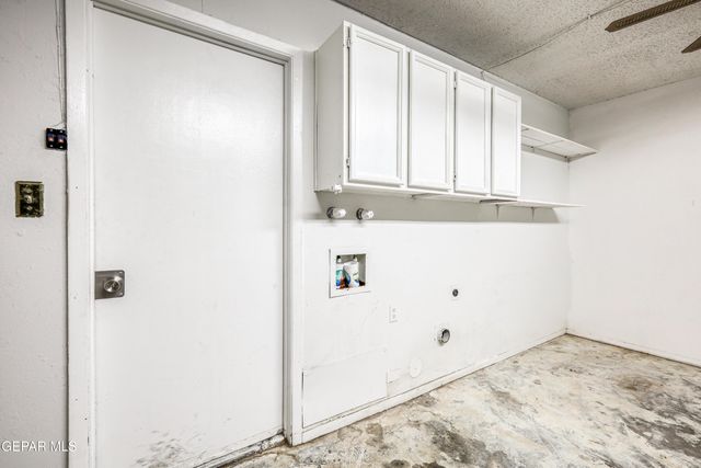 1000 Shawnee Lane, El Paso, TX 79912