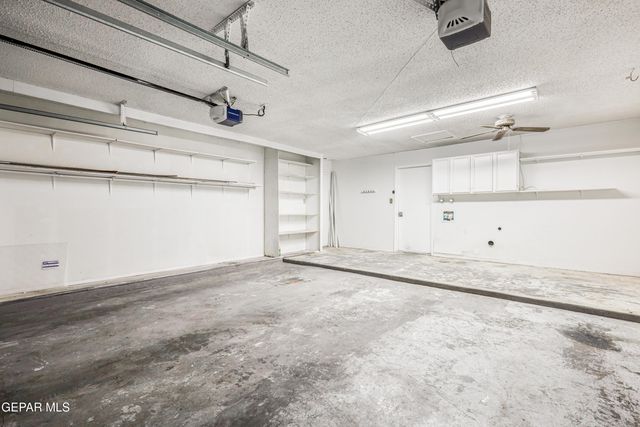 1000 Shawnee Lane, El Paso, TX 79912