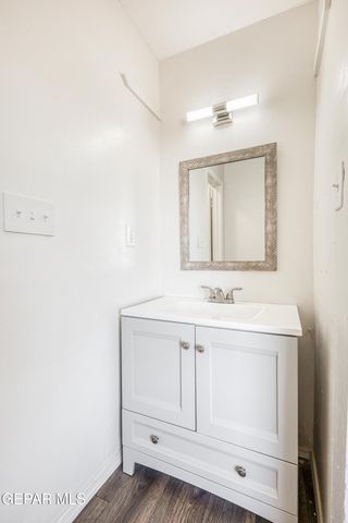 1000 Shawnee Lane, El Paso, TX 79912