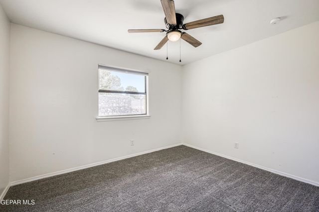 1000 Shawnee Lane, El Paso, TX 79912