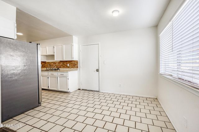 1000 Shawnee Lane, El Paso, TX 79912