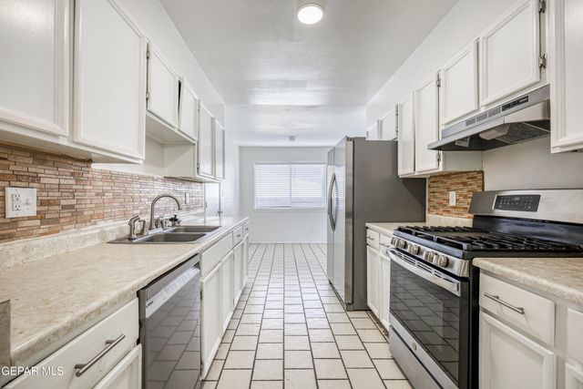 1000 Shawnee Lane, El Paso, TX 79912