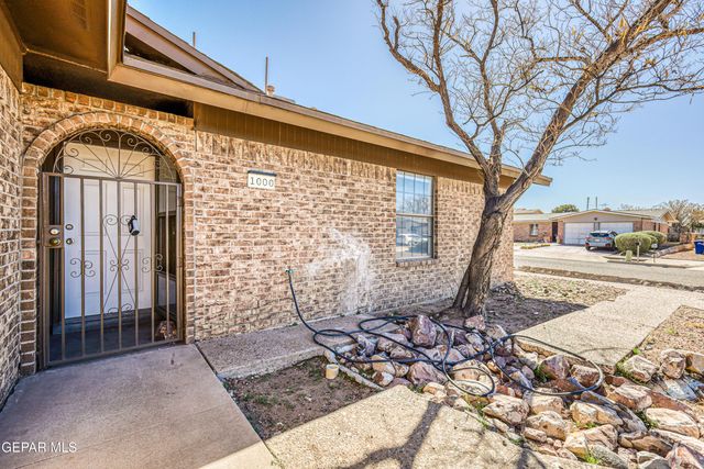 1000 Shawnee Lane, El Paso, TX 79912
