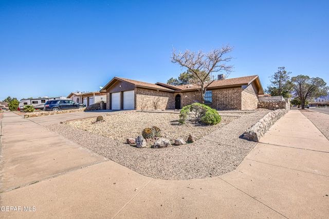 1000 Shawnee Lane, El Paso, TX 79912