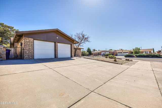 1000 Shawnee Lane, El Paso, TX 79912
