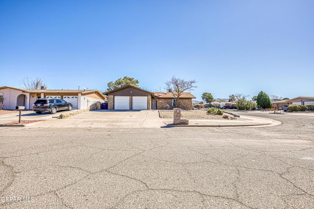 1000 Shawnee Lane, El Paso, TX 79912