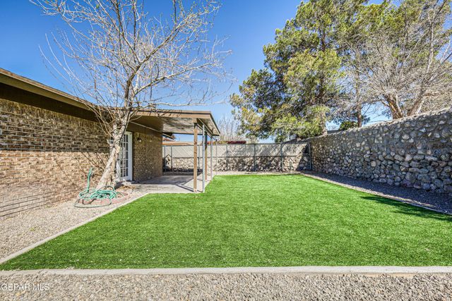 1000 Shawnee Lane, El Paso, TX 79912