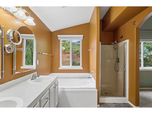 2432 Nw 29TH Ave, Camas, WA 98607