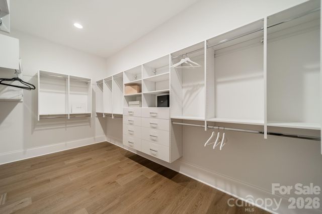 2113 Brandon Circle, Charlotte, NC 28211