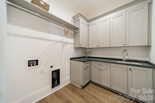 2113 Brandon Circle, Charlotte, NC 28211