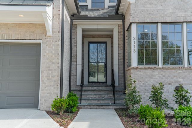 2113 Brandon Circle, Charlotte, NC 28211