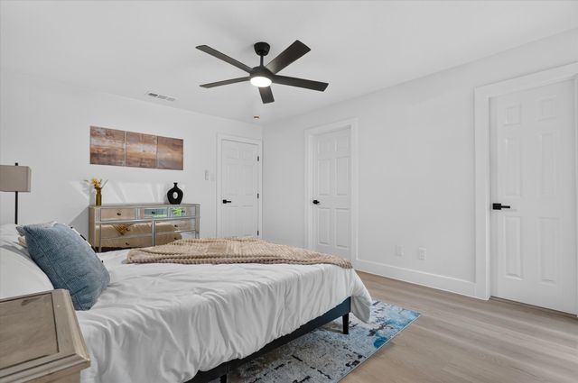 1104 Westwood Drive, Plano, TX 75075