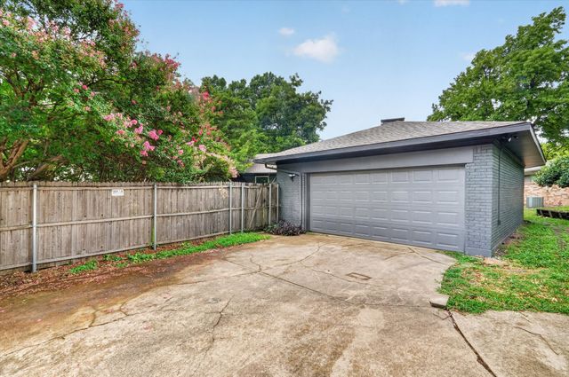1104 Westwood Drive, Plano, TX 75075