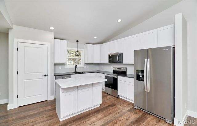 28728 Woodland Heights Drive, Warrenton, MO 63383