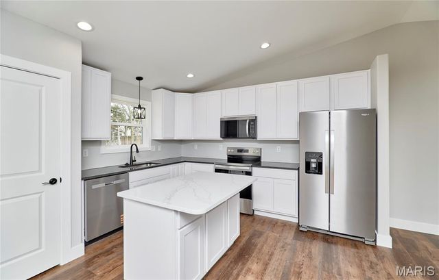 28728 Woodland Heights Drive, Warrenton, MO 63383