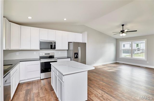 28728 Woodland Heights Drive, Warrenton, MO 63383