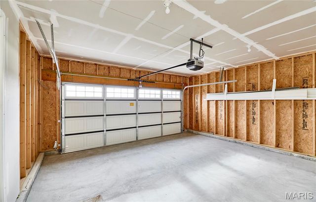 28728 Woodland Heights Drive, Warrenton, MO 63383