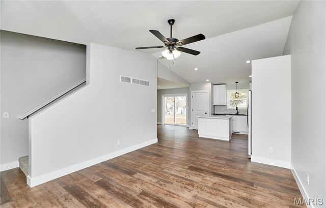 28728 Woodland Heights Drive, Warrenton, MO 63383